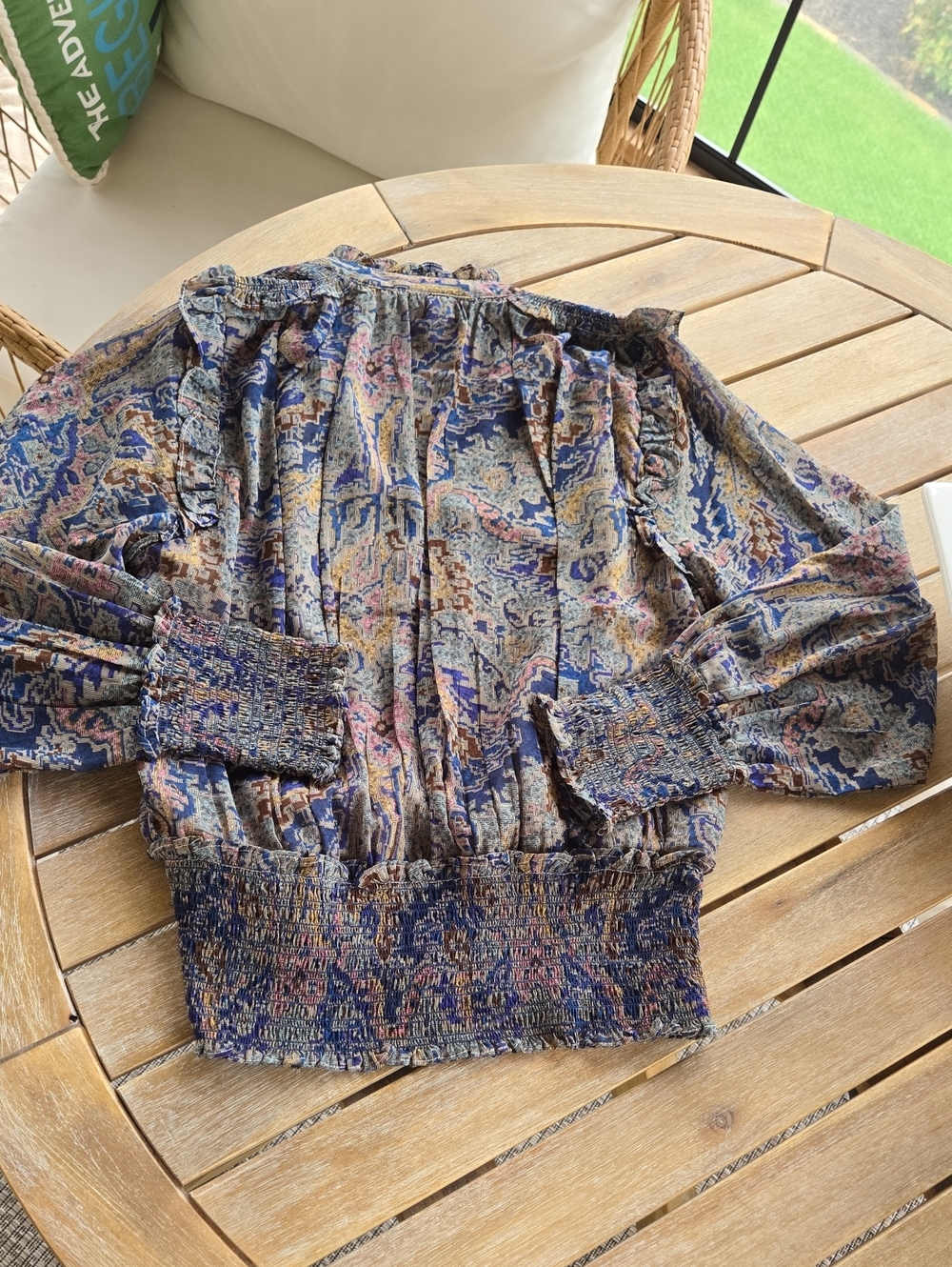 Elan Blue Tapestry Peasant Blouse M Boho Artsy Ruffle Smocked Business Flirty - Picture 8 of 10